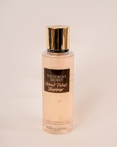 VS VELVET PETALS SHIMMER